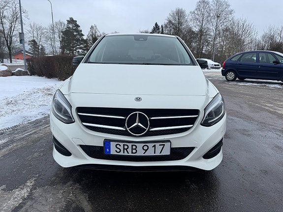 Mercedes-Benz B180 d 6 of 16