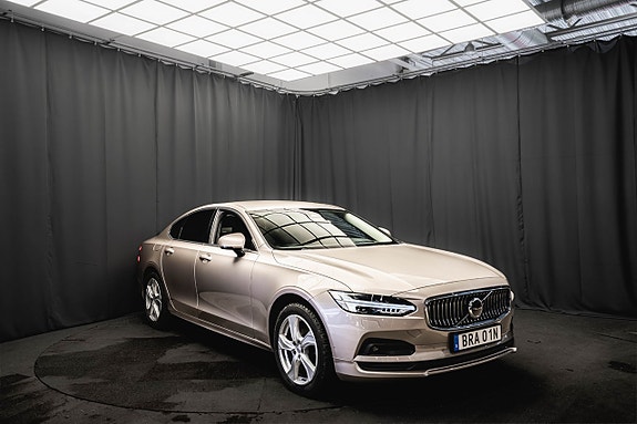 Volvo S90 4 of 5