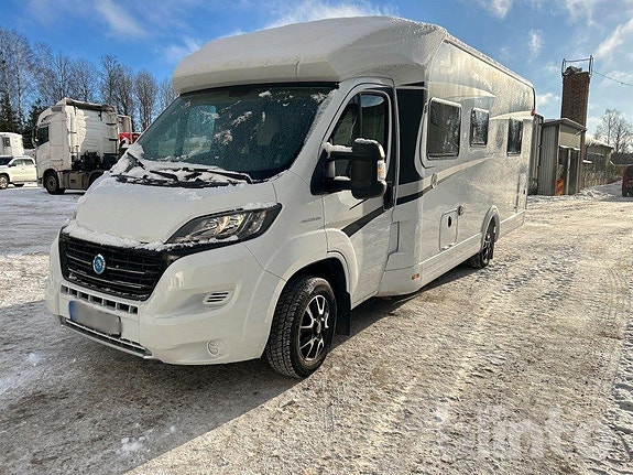 Husbil FIAT Knaus Sky TI 700 ME Scandinavian Selection