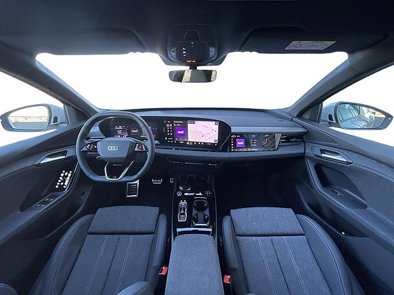 Audi Q6 e-tron 9 of 18
