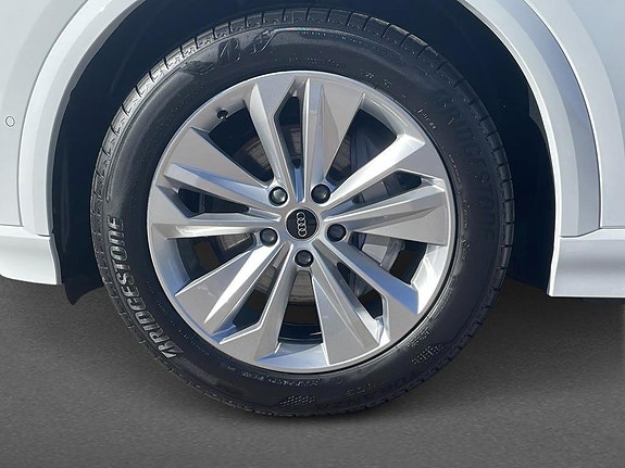 Audi Q6 e-tron 8 of 18