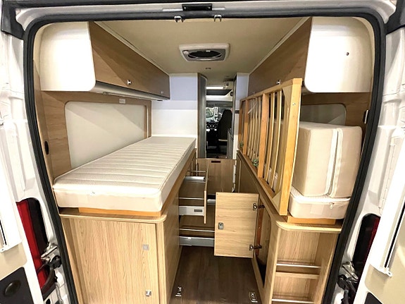 Sunlight Cliff 640, Aut, 5300 mil, fullservad, 3500 kg 8 of 18