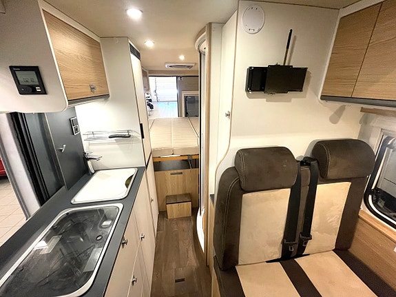 Sunlight Cliff 640, Aut, 5300 mil, fullservad, 3500 kg 4 of 18