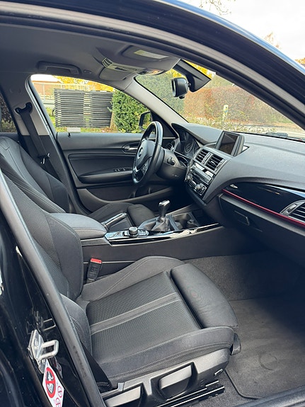 BMW 118i 7 of 8
