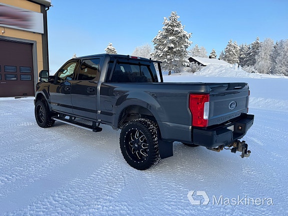 Pickup Ford F250 Super Duty 6 of 27