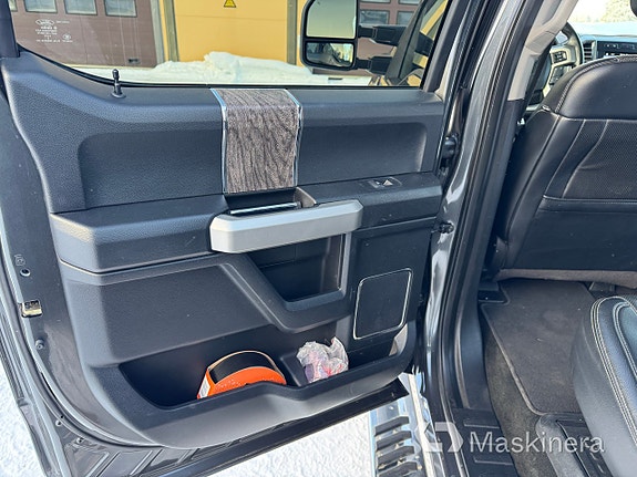 Pickup Ford F250 Super Duty 26 of 27