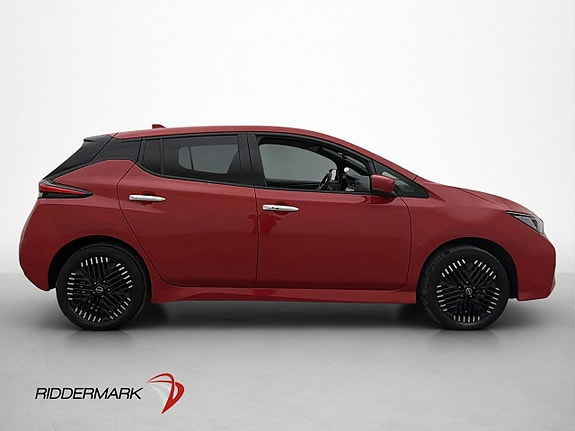 Nissan Leaf 8 of 27