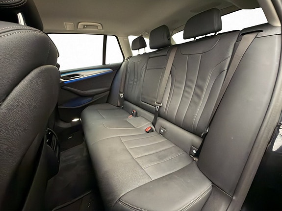 BMW 530e 16 of 30