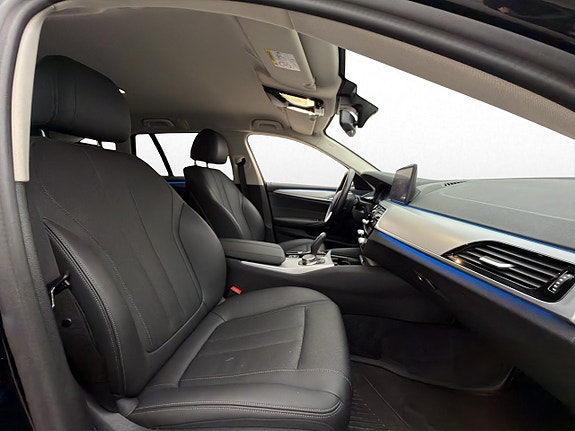 BMW 530e 11 of 30