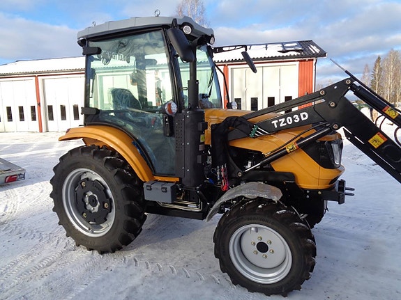 Multitrack 500 Gårdstraktor visas i Torsby