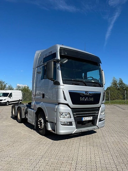 MAN TGX 28.500 6X2-2 BLS Dragbil