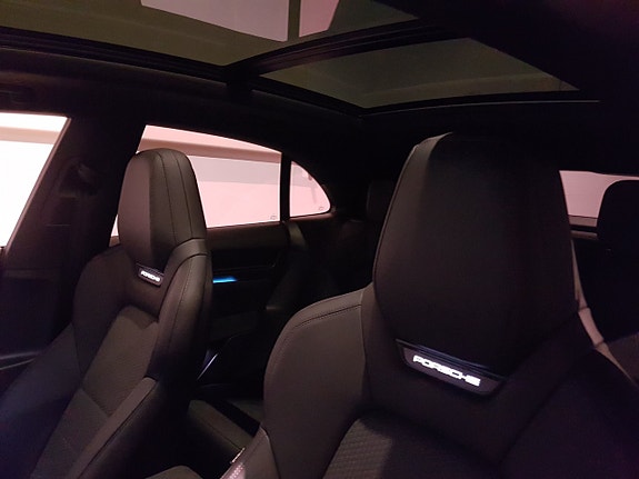 Porsche Macan GTS 10 of 11