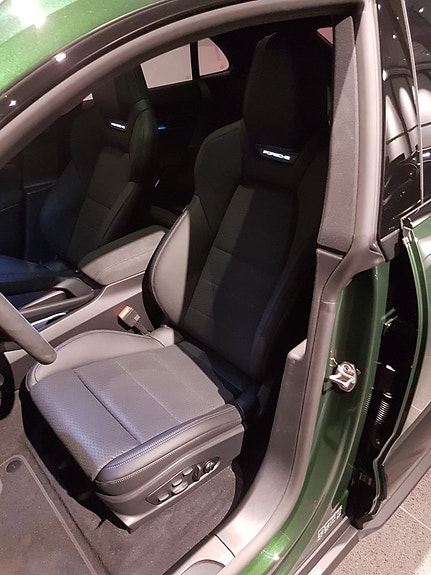 Porsche Macan GTS 9 of 11