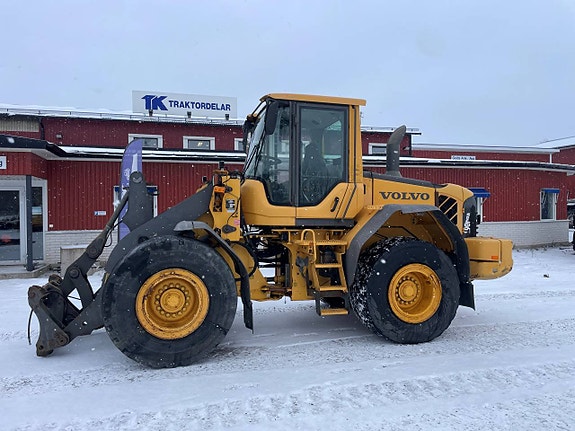 Nu demonteras Volvo L90F