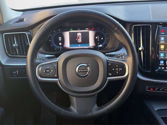 Volvo XC60 12 of 18
