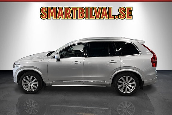 Volvo XC90 10 of 30
