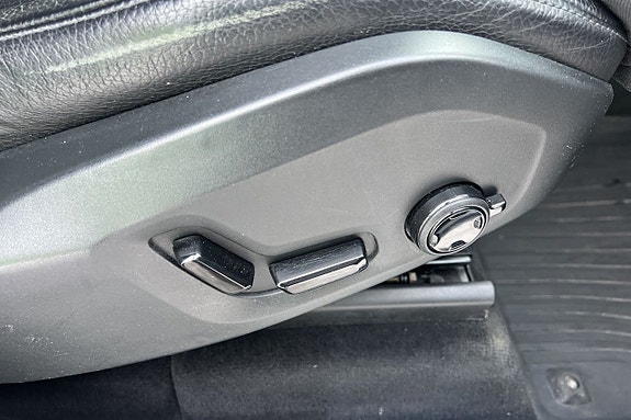 Volvo XC90 15 of 30