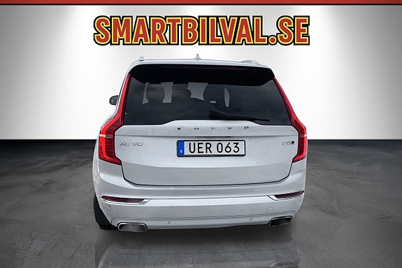Volvo XC90 4 of 30