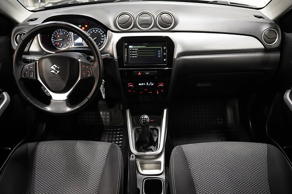 Suzuki Vitara 8 of 17