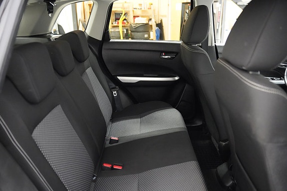 Suzuki Vitara 16 of 17