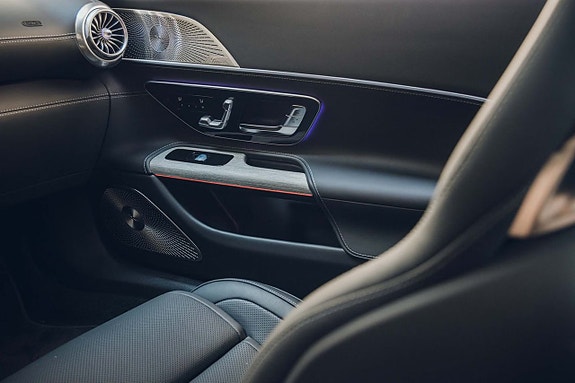 Mercedes-Benz AMG GT 63 12 of 13
