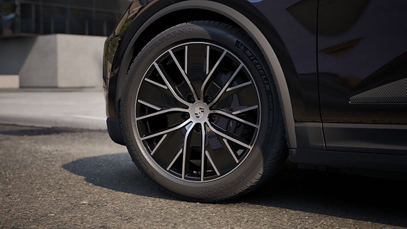 Porsche Macan 4 2 of 10