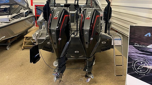 Anytec A30 -21 / 2 x Mercury 450 V8 -26 - DEMO 4 of 18