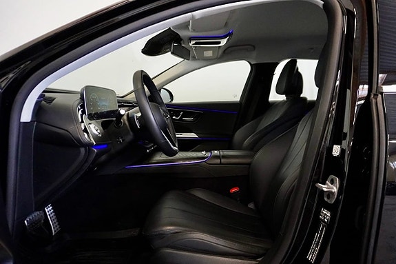 Mercedes-Benz E300 de 19 of 23