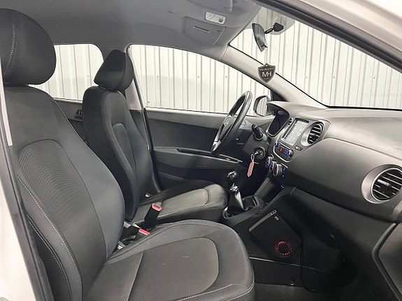 Hyundai i10 10 of 14