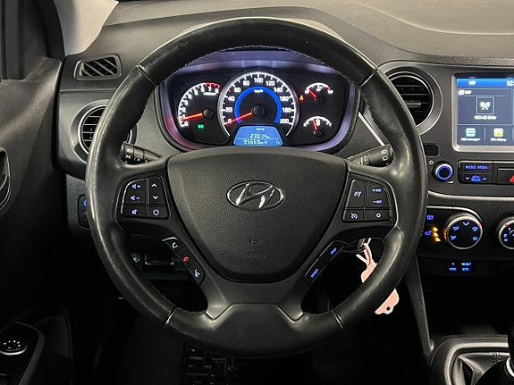 Hyundai i10 7 of 14