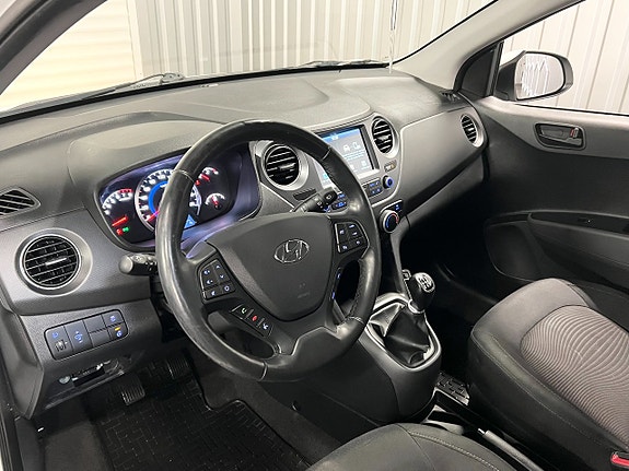 Hyundai i10 8 of 14