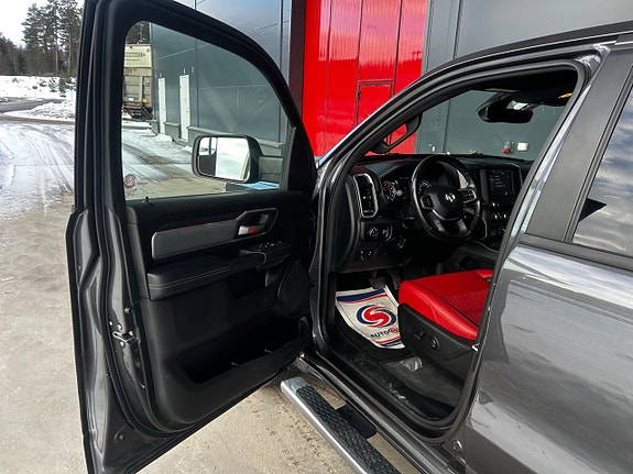 RAM 1500 8 of 24