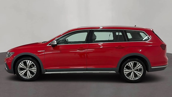 Volkswagen Passat Alltrack 4 of 5