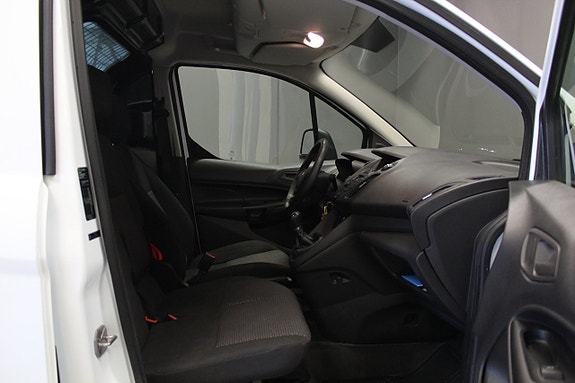 Ford Transit Connect 9 of 11