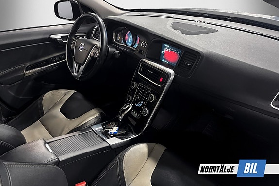 Volvo S60 Cross Country 12 of 19