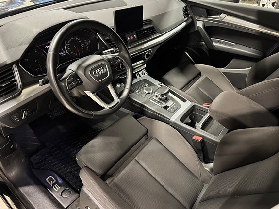 Audi Q5 7 of 22