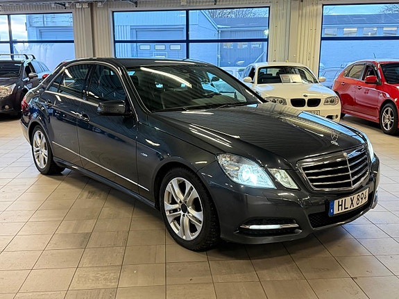 Mercedes-Benz E220 5 of 18