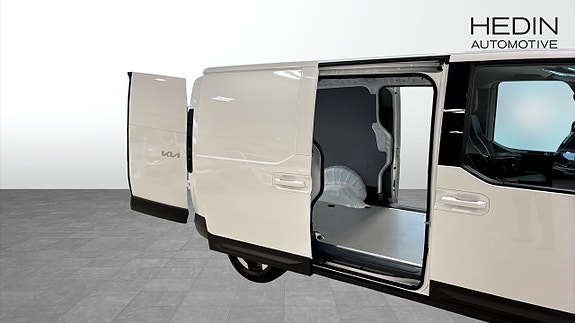 Kia PV5 15 of 17