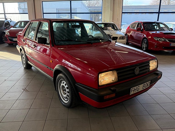Volkswagen Jetta 4 of 5