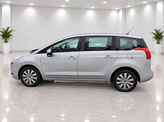 Peugeot 5008 5 of 11