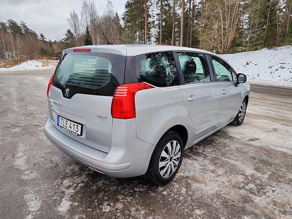 Peugeot 5008 4 of 5