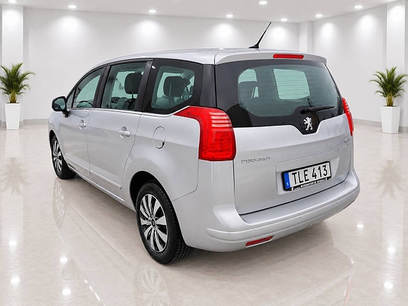 Peugeot 5008 8 of 11