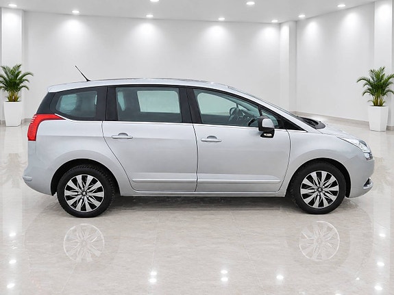 Peugeot 5008 6 of 11
