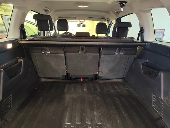 Peugeot 5008 12 of 13