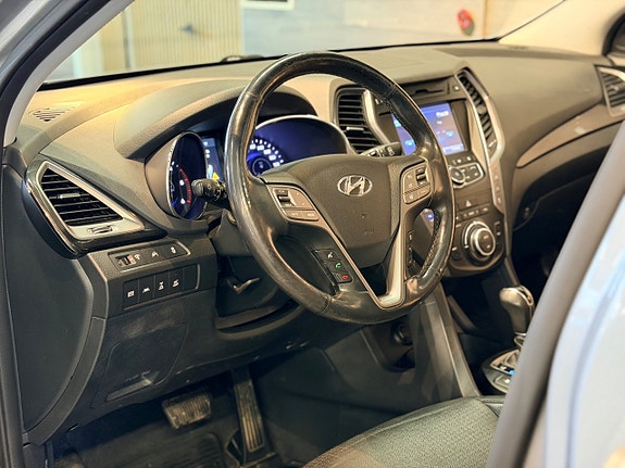 Hyundai Grand Santa Fe 6 of 30