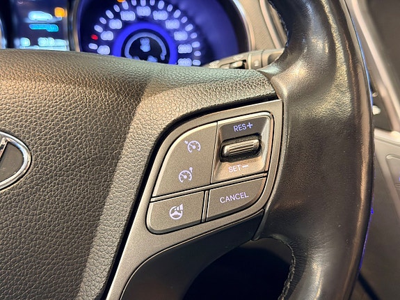 Hyundai Grand Santa Fe 13 of 30