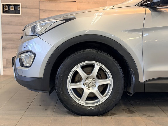 Hyundai Grand Santa Fe 30 of 30