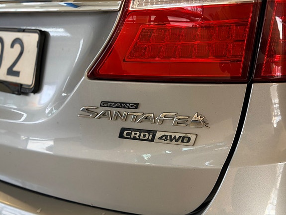 Hyundai Grand Santa Fe 27 of 30