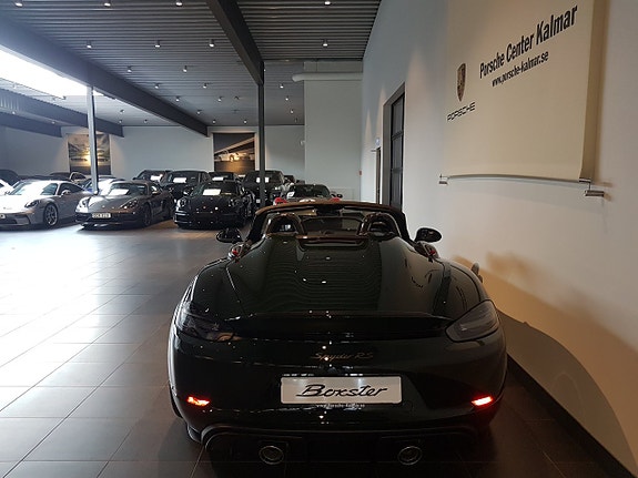 Porsche 718 Spyder RS 5 of 5