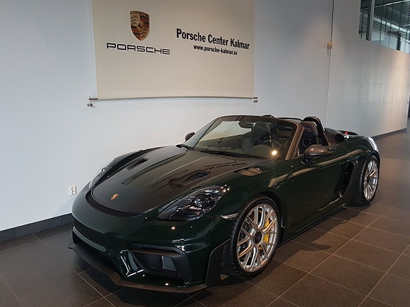 Porsche 718 Spyder RS 2 of 5